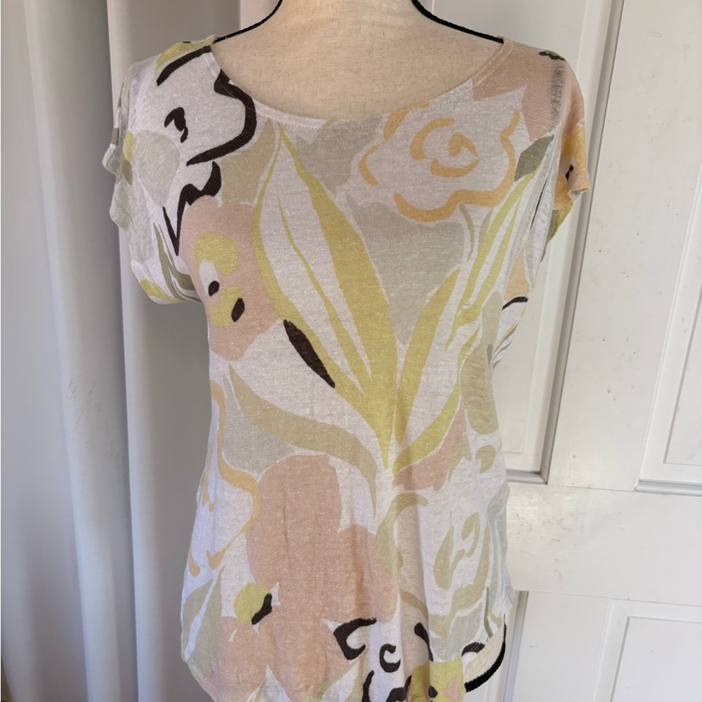 Rachel Zoe Linen Pastel Floral Scoop Neck Tee in Peach, Cream, Yellow, and Black